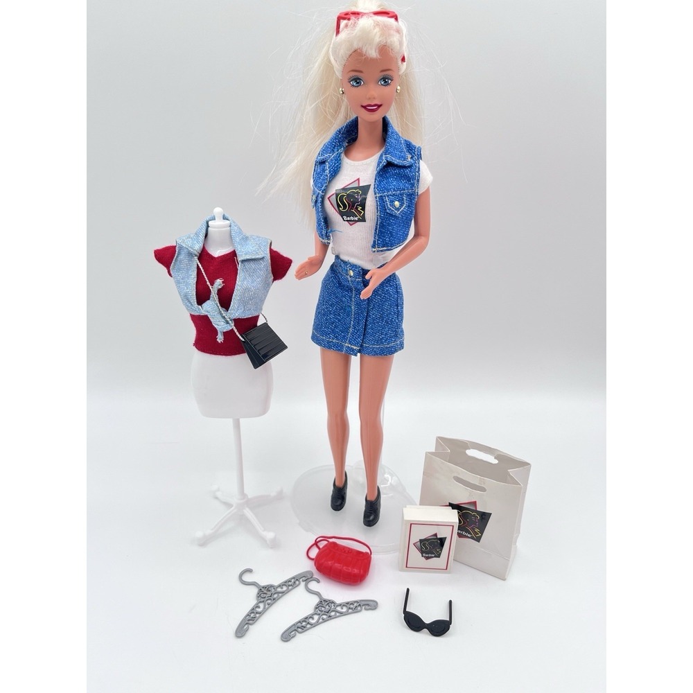 VTG Mattel Cool Shoppin' Barbie Doll 1997 Playset Barbie‎ Collector Doll 17487